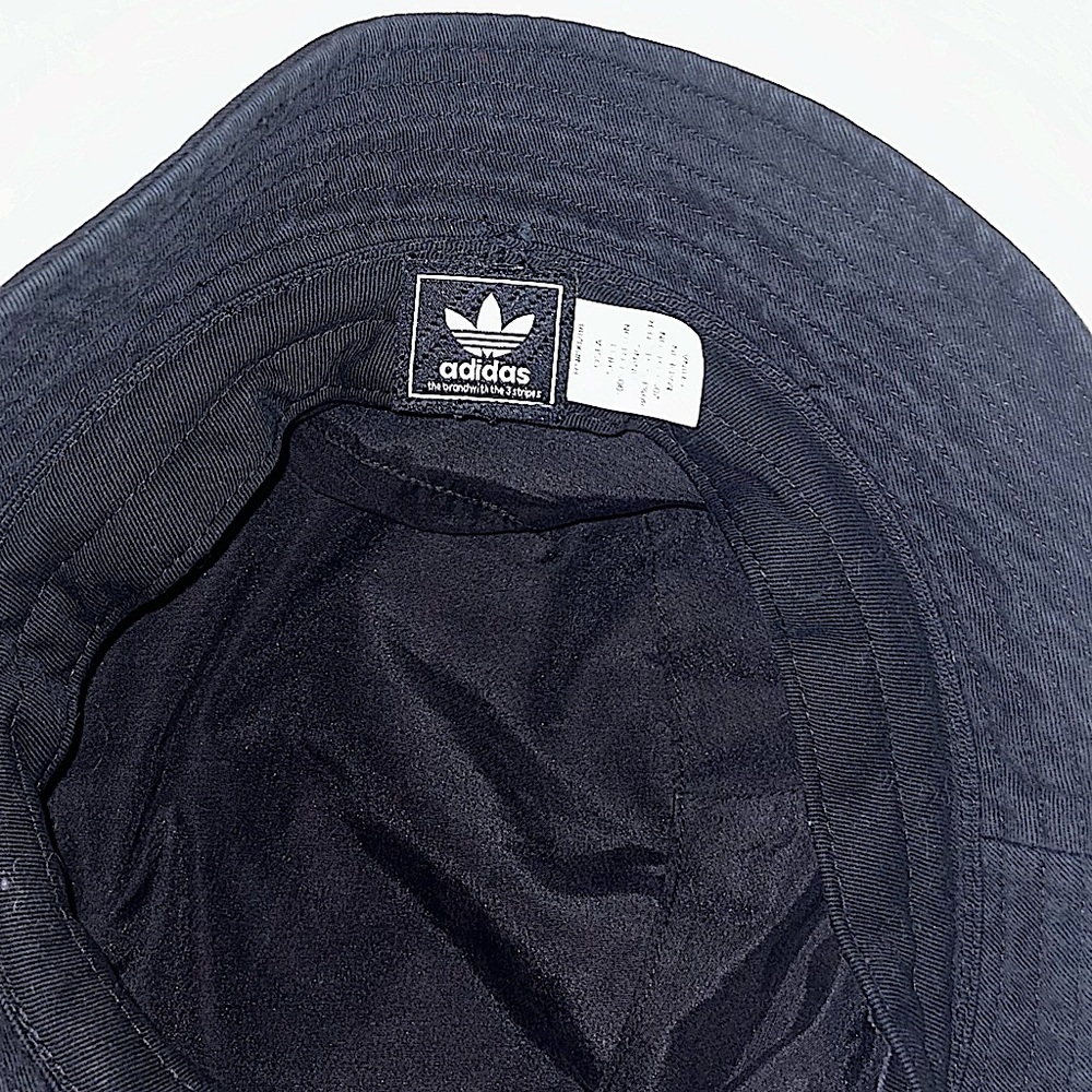 Adidas bucket hat